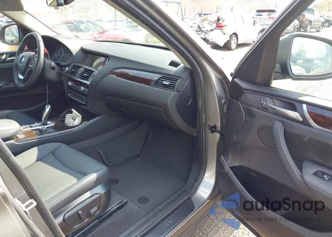 2017 BMW X3 xDrive28I из США, поврежденный, VIN 5UXWX9C36H0W74972